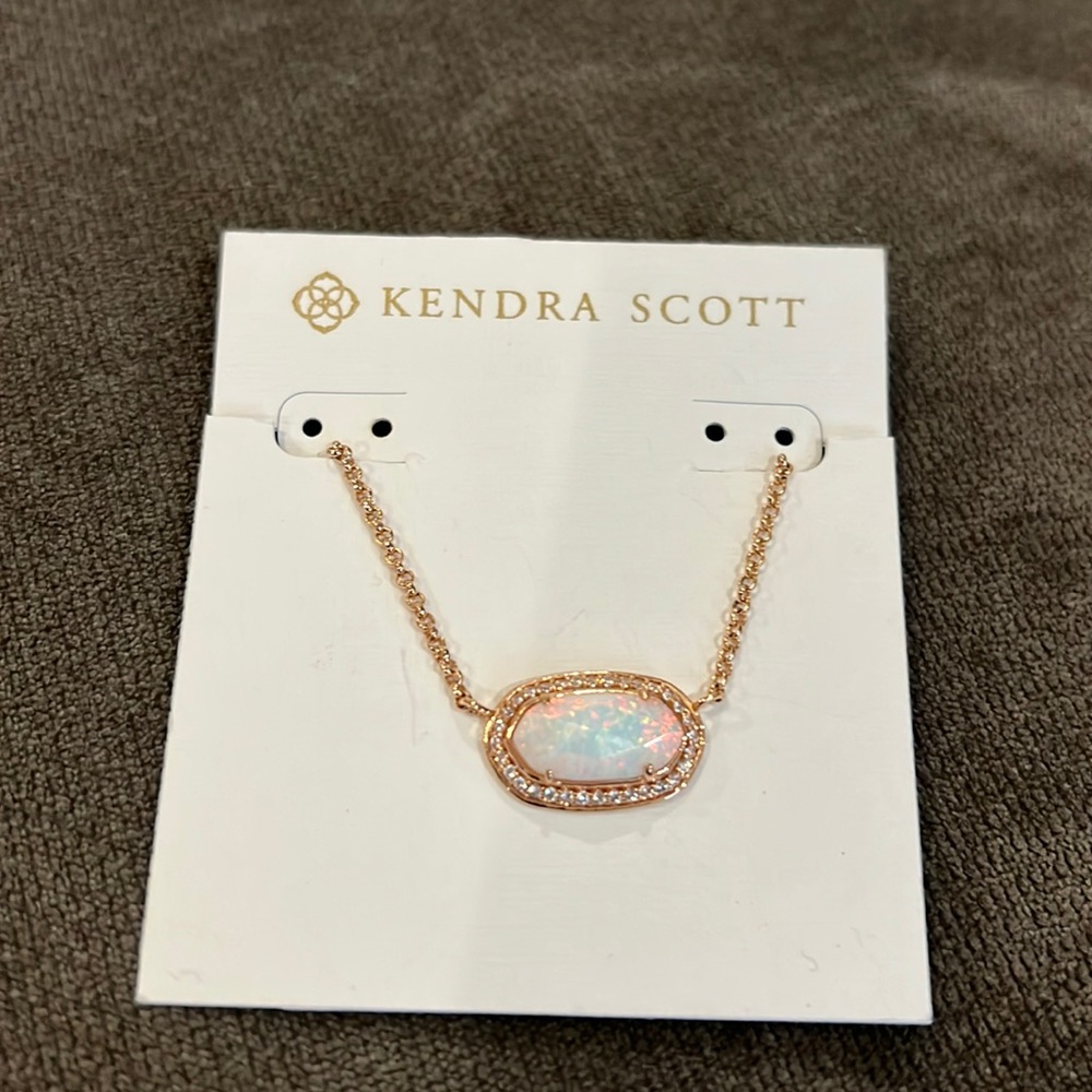 Kendra Scott Rose gold Elisa lux necklace with opal stone